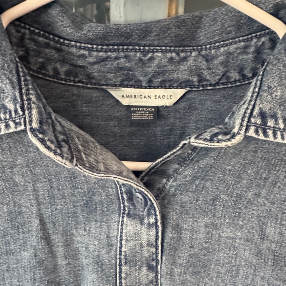 American Eagle Outfitters Faded Indigo Denim Shirt Jacket - Picture 2 of 5